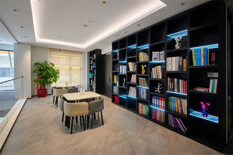 Corporate Exterior06