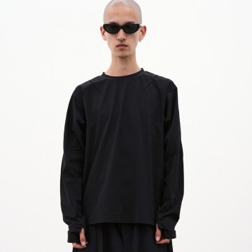 Chapttar Long - Sleeve Top: Where Urban Chic Meets Outdoor Function