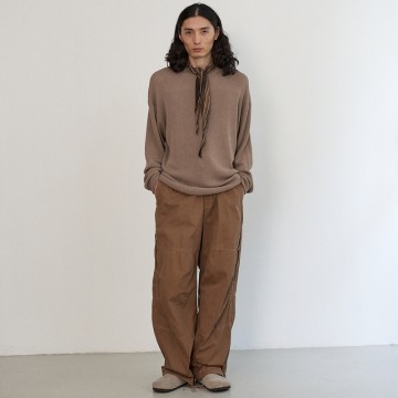 Chapttar Crew-Neck Knit Sweater: Urban-Outdoor Fusion in Minimalist Style
