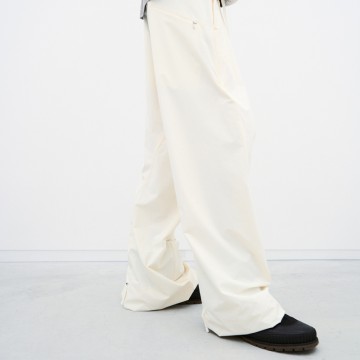 Chapttar Loose - Fit Trousers: Redefine Your Style